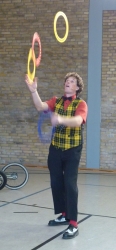 Jonglieren_mittel