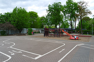 Schulgel&auml;nde