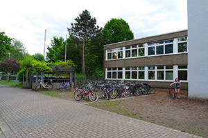 Schulgel&auml;nde