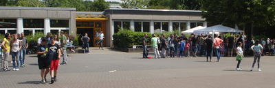              Sommerfest_2015_Wilh-Busch-Schule_Verlach                 
