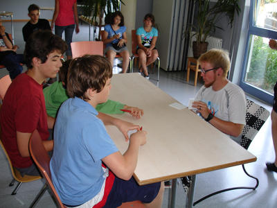                Schlag das Team-1                
