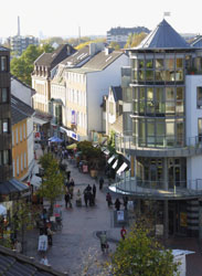 Blick vom B&uuml;rgerhaus auf Hildener Innenstadt - Herbst 2004