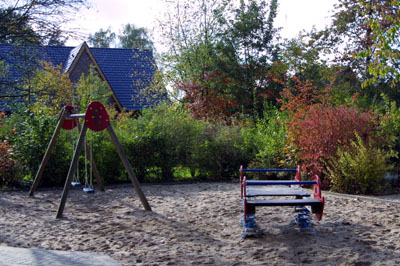 Kinderspielplatz Am Anger - Herbst 2004