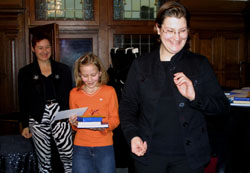 Vorlesewettbewerb 2005 - Stadtentscheidt - Gewinnerin Julia Heydkamp, Pia Pocus und Nadine Reinhold
