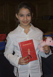 Vorlesewettbewerb 2005 - Stadtentscheidt - Gewinnerin Karima Hamdan (Albert-Schweitzer-Schule)