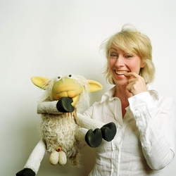 Andrea_mit Schaf