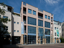 Fassade der Stadtb&uuml;cherei